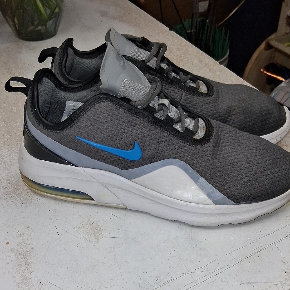 Nike Black and Blue Athletic Shoes